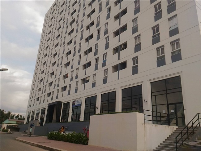 Đã triệu tập bảo vệ chung cư ở Sài Gòn đánh gãy sống mũi cụ ông gần 70 tuổi - Ảnh 2.