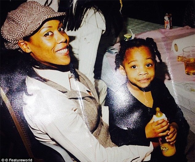 Mẹ da màu sinh con da trắng: Sự thật đằng sau ca sinh hiếm có này khiến nhiều người phải ngỡ ngàng - Ảnh 3.