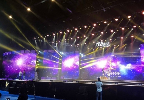 Hé lộ sân khấu Chung kết hoành tráng của Hoa hậu Hoàn vũ Việt Nam 2017