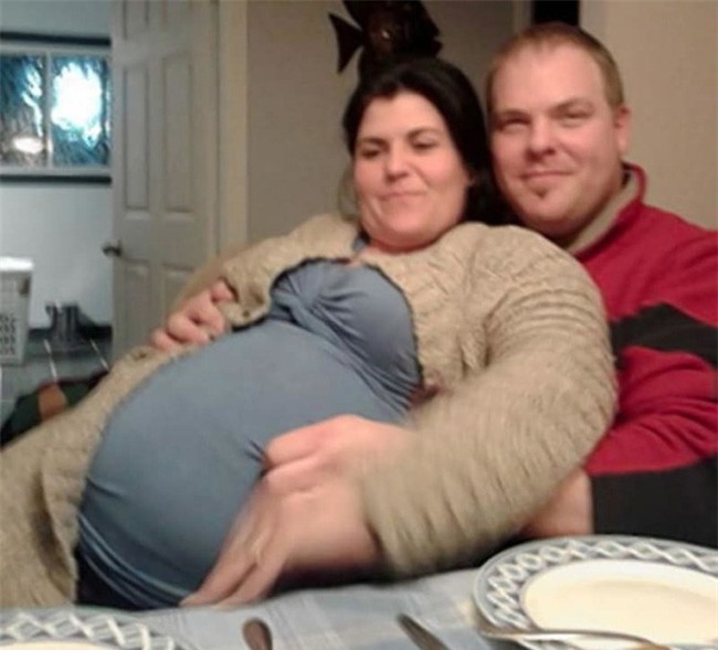 Phấn khởi đưa bạn gái vào bệnh viện chuẩn bị sinh 5, người đàn ông sốc tận óc vì bác sĩ nói cô không hề mang bầu - Ảnh 1.