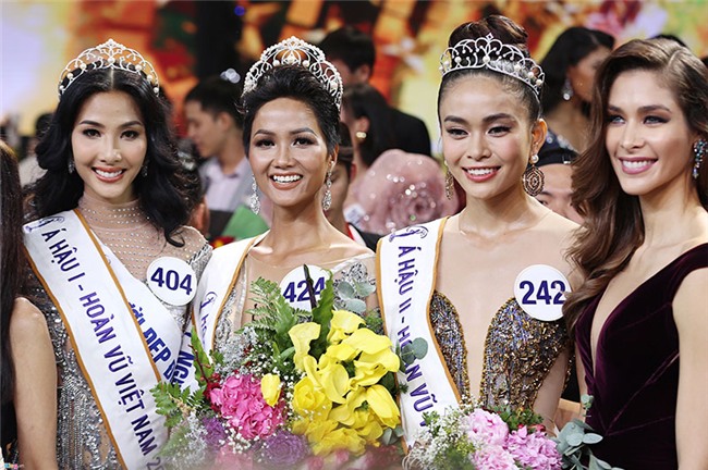 Nhan sắc tân Hoa hậu Hoàn vũ Việt Nam gây tranh cãi