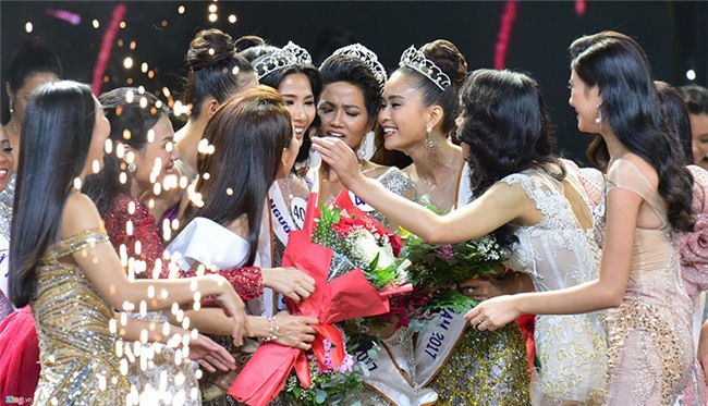 Nhan sắc tân Hoa hậu Hoàn vũ Việt Nam gây tranh cãi