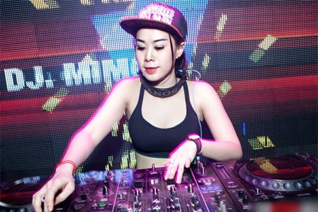 3 co vo, ban gai lam dj cua sao nam viet khien khan gia "tang huyet ap" hinh anh 3