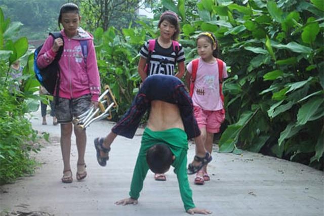 tu cau be “trong cay chuoi” de toi truong den nguoi ruoc duoc the van hoi the gioi 2018 - 1