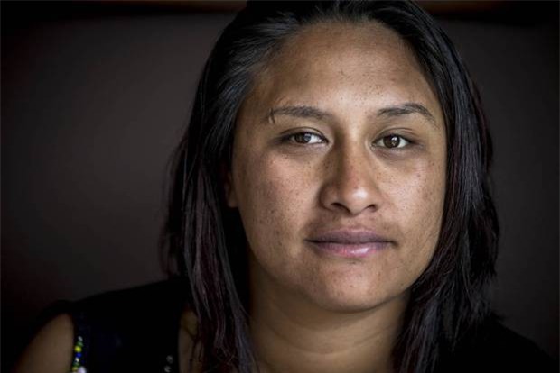 Người phụ nữ sau nhiều năm nhìn bé gái bị nhét vào máy sấy quần áo, treo trên đống lửa mà không can ngăn cuối cùng cũng lên tiếng - Ảnh 1.