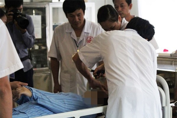 Một trường hợp phải nhập viện vì nghiện điện thoại, Facebook (ảnh minh họa)