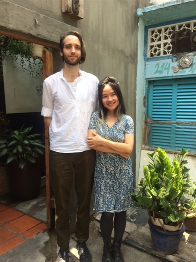 nhung cap "dua lech" trong showbiz viet hinh anh 13