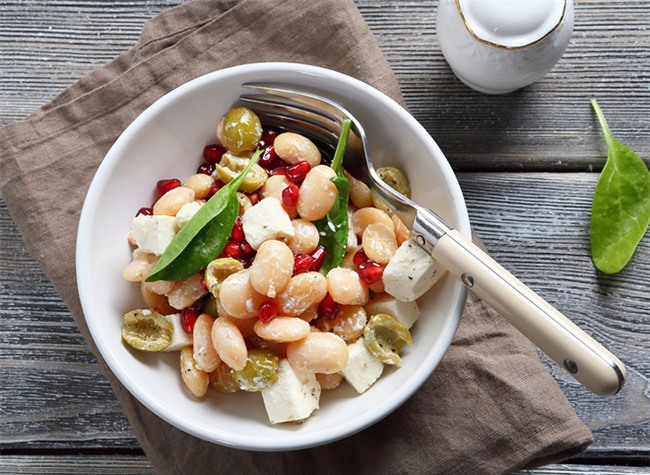 6 siêu thực phẩm phụ nữ nào cũng cần thêm vào chế độ ăn của mình trong năm 2018 - Ảnh 4.