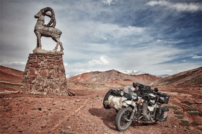 nhung buc anh “de doi” cua mot gia dinh cung nhau phuot khap the gian hinh anh 10