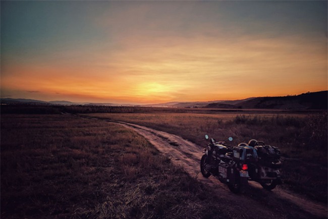 nhung buc anh “de doi” cua mot gia dinh cung nhau phuot khap the gian hinh anh 14