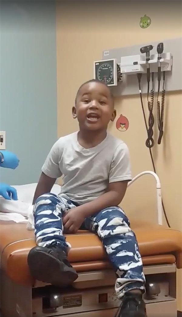 26 trieu luot xem video thu thuat tiem chung cho tre khong khoc cua nu y ta - 1