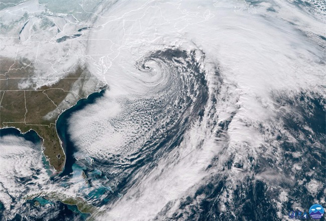 Bom bão tuyết khiến Mỹ lạnh thứ hai hành tinh, mùa đông ở Bắc Cực chưa là gì! - Ảnh 1.