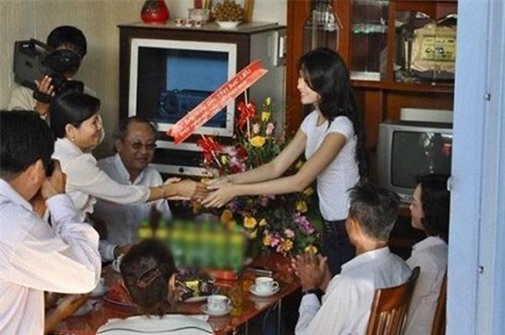 nha-cac-hoa-haublogtamsuvn010