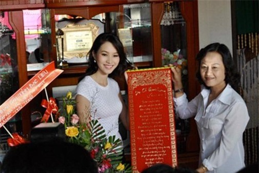 nha-cac-hoa-haublogtamsuvn011