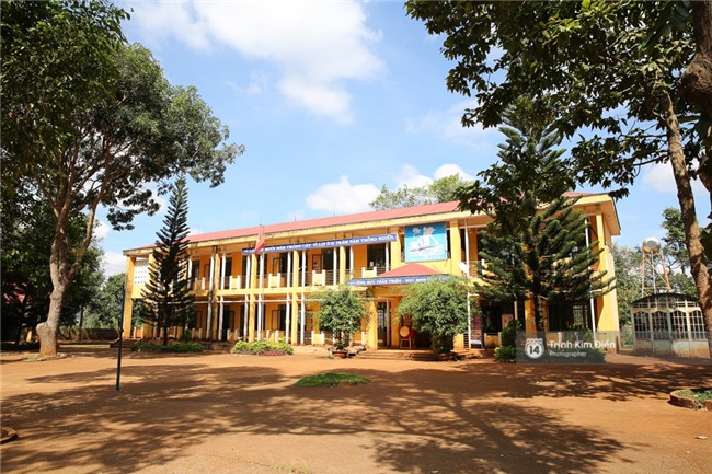 Tiết lộ bảng điểm và nhận xét của thầy cô tại trường Cấp 2, Cấp 3 nơi Hoa hậu HHen Niê từng theo học - Ảnh 5.