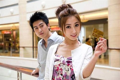 qua bao khong ngo cho ke ru bo nguoi vo tao khang de cuoi ve co bo boc lua - 2