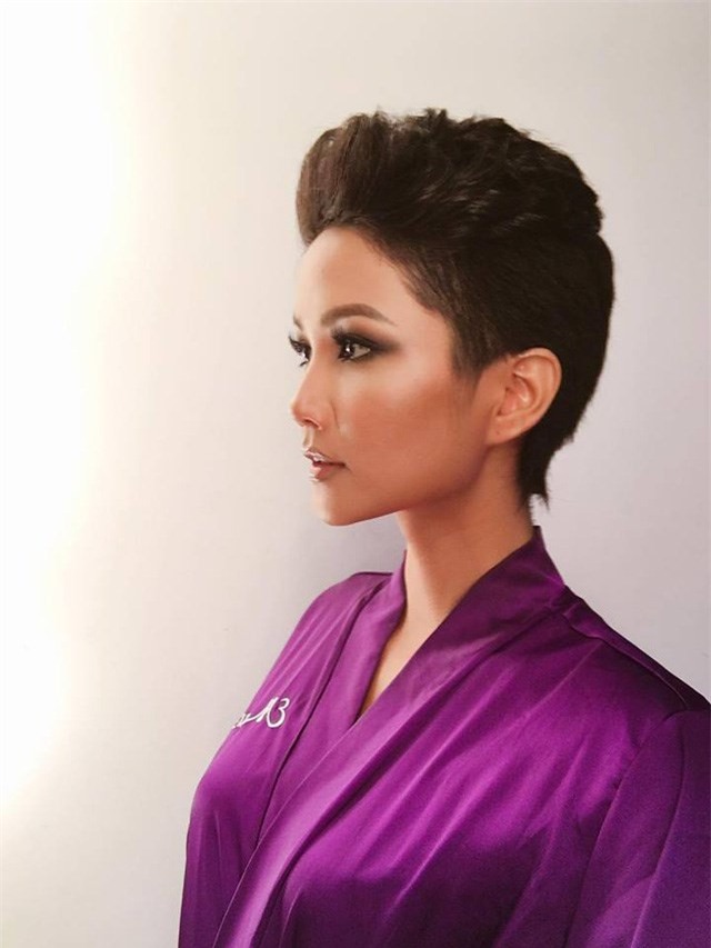 Nếu tóc tém chuẩn bị trở thành hot trend của 2018, thì đây chính là 5 người đẹp đang tiên phong xu hướng  - Ảnh 1.