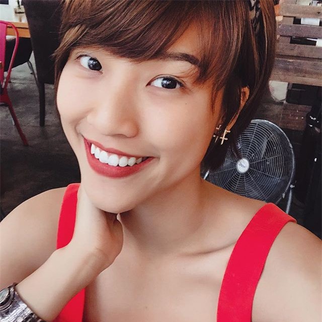 Nếu tóc tém chuẩn bị trở thành hot trend của 2018, thì đây chính là 5 người đẹp đang tiên phong xu hướng  - Ảnh 19.