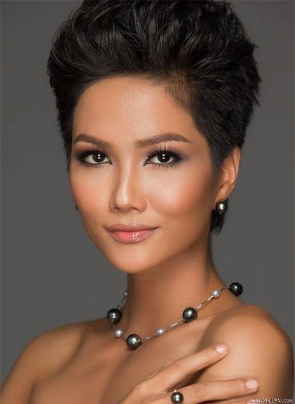 Nếu tóc tém chuẩn bị trở thành hot trend của 2018, thì đây chính là 5 người đẹp đang tiên phong xu hướng  - Ảnh 4.