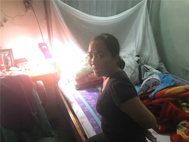 Nghi án góa phụ bị nam thanh niên bịt mặt kề dao cướp tài sản ngay trên giường - Ảnh 1.