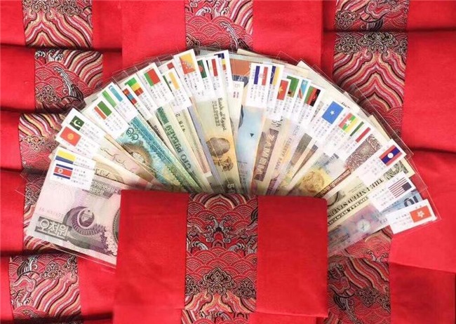 Lì xì tết 2018: Cơn sốt bộ tiền đa quốc gia 28 nước