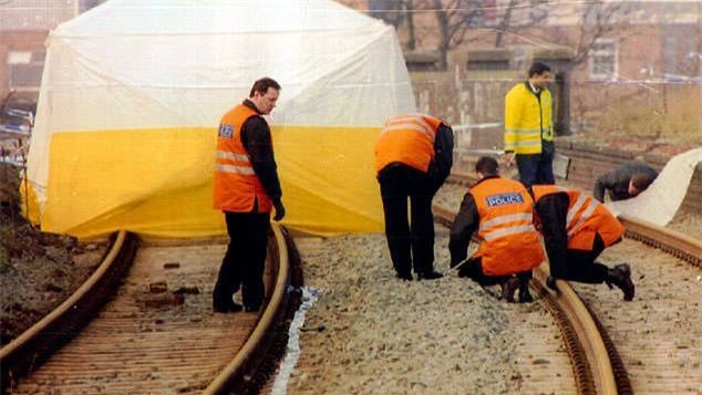 Vụ án chấn động nước Anh: Hai kẻ sát nhân 10 tuổi tra tấn, giết hại bé trai 3 tuổi và nỗi day dứt của bà mẹ vì rời mắt khỏi con chỉ 1 phút - Ảnh 6.