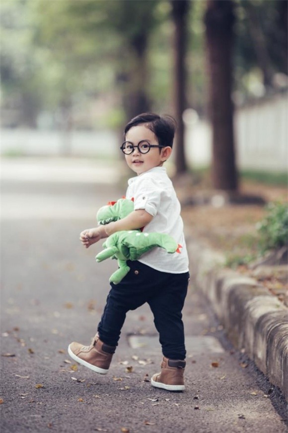 con trai khánh thi, kubi, ảnh con trai khánh thi