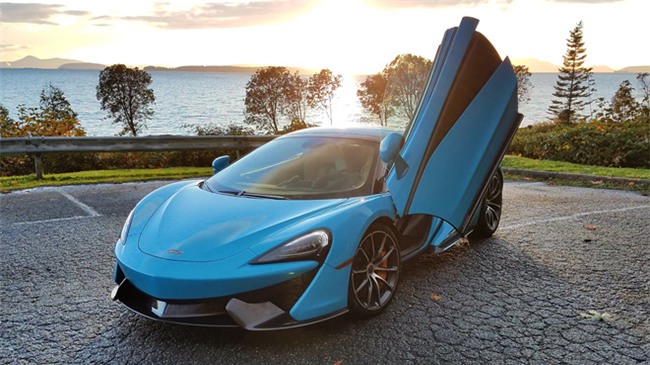 Nhung 'noi kho' khi dung sieu xe McLaren 570S hinh anh 1