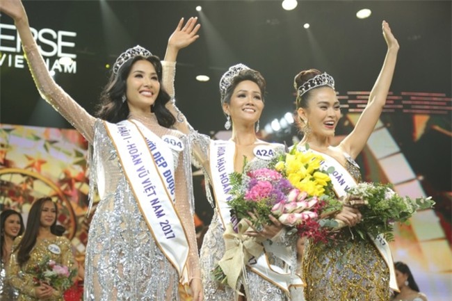 Tân Hoa hậu Hoàn Vũ HHen Niê sau đêm đăng quang làm ơn để ngay tóc dài!-1