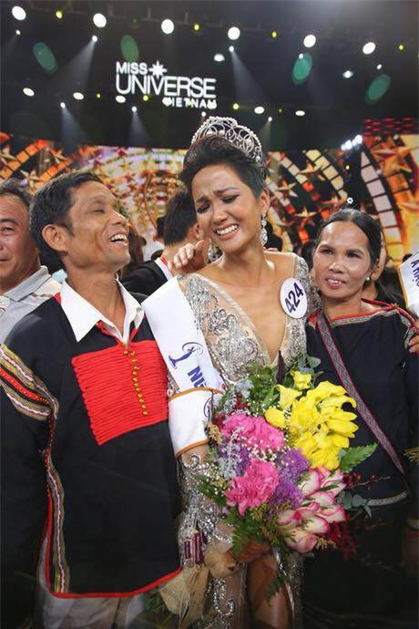hh nguyen thi huyen len tieng benh vuc, khi tan hoa hau h' hen nie bi che xau - 3