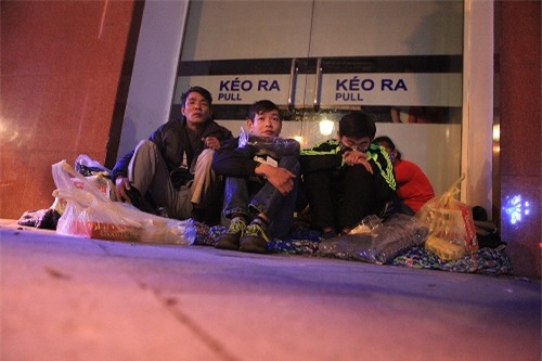 anh: ha noi ret duoi 10 do - dem kho ngu cua nguoi vo gia cu hinh anh 5