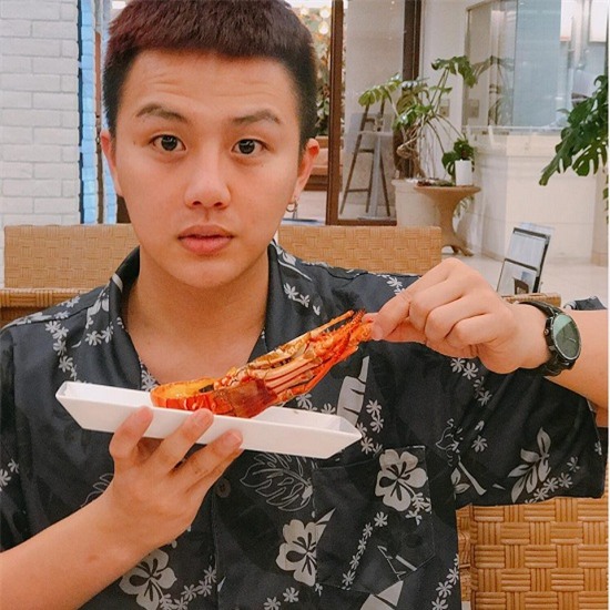 Diệp Chi,Phạm Hương,Hồng Vân,Bảo Thy,Trúc Mai,làng sao