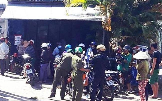 dong nai: nguoi phu nu tu vong trong tinh trang khoa than voi nhieu vet cat sau o co - 1