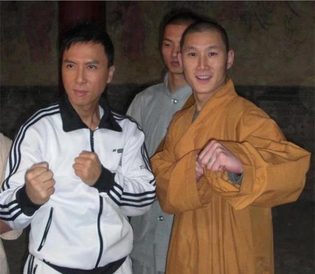 'Thanh Muay Thai' Buakaw sap dai chien voi ban cua Chan Tu Dan hinh anh 2