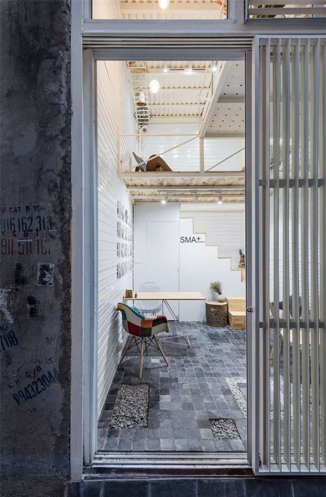 nha sieu mong xay khong mat vien gach nao o ha noi khien bao tay cung “choang” hinh anh 5