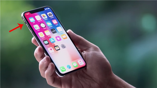Chị em dùng iPhone X liên tục bực bội chỉ vì lý do ngớ ngẩn khi nghe điện thoại này - Ảnh 2.