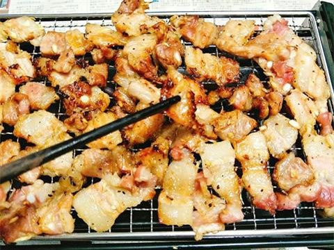 nghien mon an nay khien ba me tre bi ung thu dai truc trang - 1