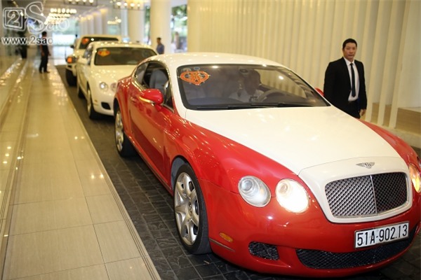 Không gian tiệc cưới hoành tráng của Lâm Khánh Chi-6