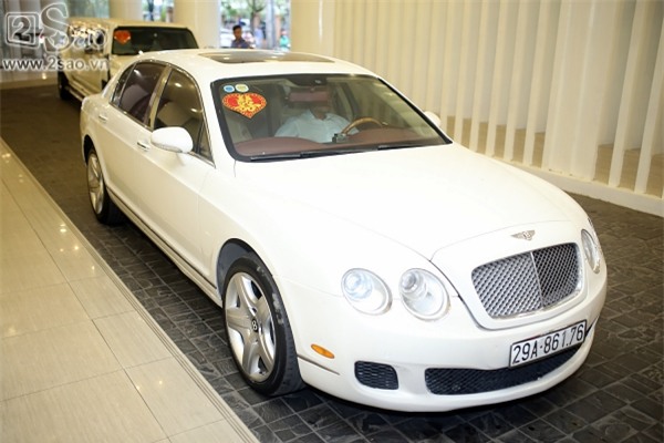 Không gian tiệc cưới hoành tráng của Lâm Khánh Chi-7