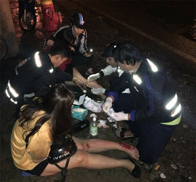 Bị tố sàm sỡ phụ nữ, đội SOS vá xe miễn phí ở Sài Gòn nói xin đừng đặt điều không đúng - Ảnh 2.