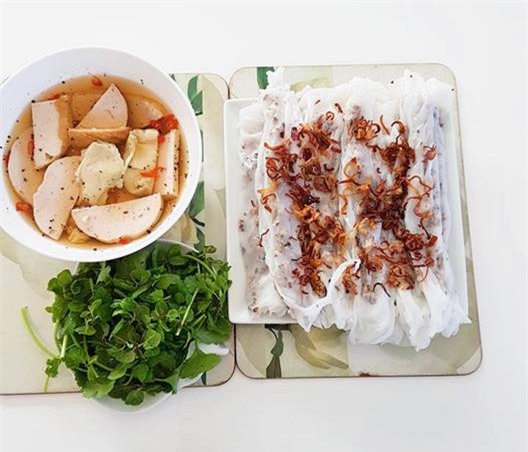 bua sang de hue ca tuan khong trung mon cua me viet xa que huong khien ai cung ne - 14