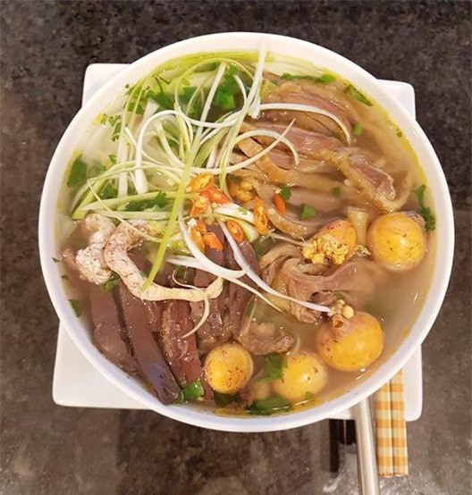 bua sang de hue ca tuan khong trung mon cua me viet xa que huong khien ai cung ne - 9