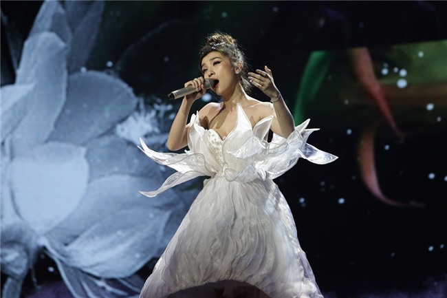 Gia đình hoa dâm bụt Hòa Minzy, Đức Phúc, Erik dắt tay nhau vào Chung kết Cặp đôi hoàn hảo-12