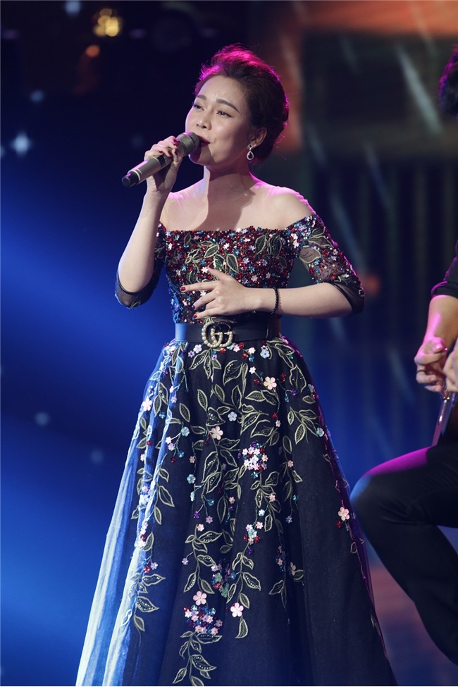 Gia đình hoa dâm bụt Hòa Minzy, Đức Phúc, Erik dắt tay nhau vào Chung kết Cặp đôi hoàn hảo-7