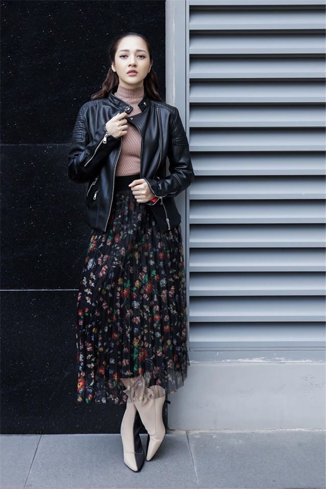 Phạm Hương khoe chân dài bất tận, Kỳ Duyên diện phụ kiện hàng hiệu chất lừ trong street style tuần này - Ảnh 17.