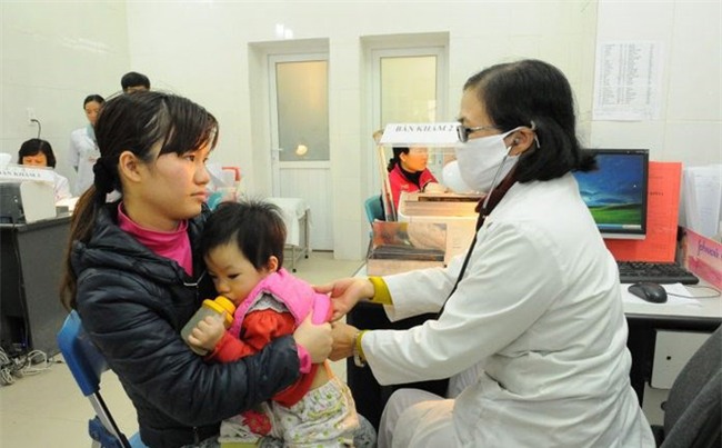 Chuyên gia Nhi khoa BV Bạch Mai: 4 vị trí vàng mẹ cần giữ ấm cho con trong ngày rét đậm-1