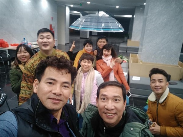 Cư dân mạng vui mừng khi nghệ sĩ Minh Vượng trở lại Táo Quân sau 8 năm vắng bóng - Ảnh 9.