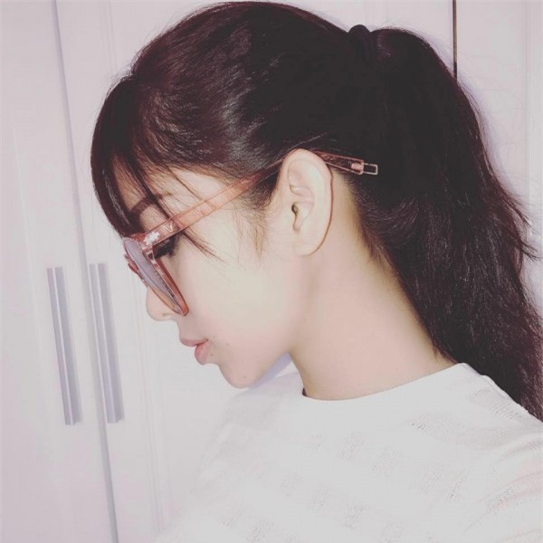 Chân dung bạn gái xinh đẹp khiến Yanbi ‘tự nguyện’ unfriend hết gái xinh trên Facebook - Ảnh 3.