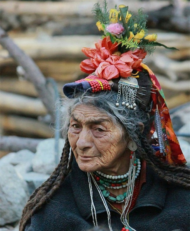 Vùng đất kỳ lạ nơi đàn ông được phép trao đổi vợ thoải mái với người khác - Ảnh 4.