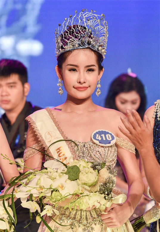 Lý do gì khiến Ngân Anh bị cục NTBD đề nghị thu hồi vương miện Hoa hậu Đại dương 2017? - Ảnh 1.